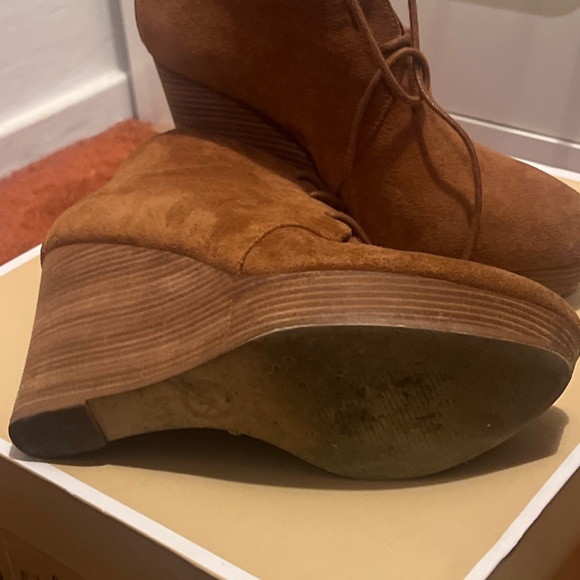 Booties - Picture 3 of 3